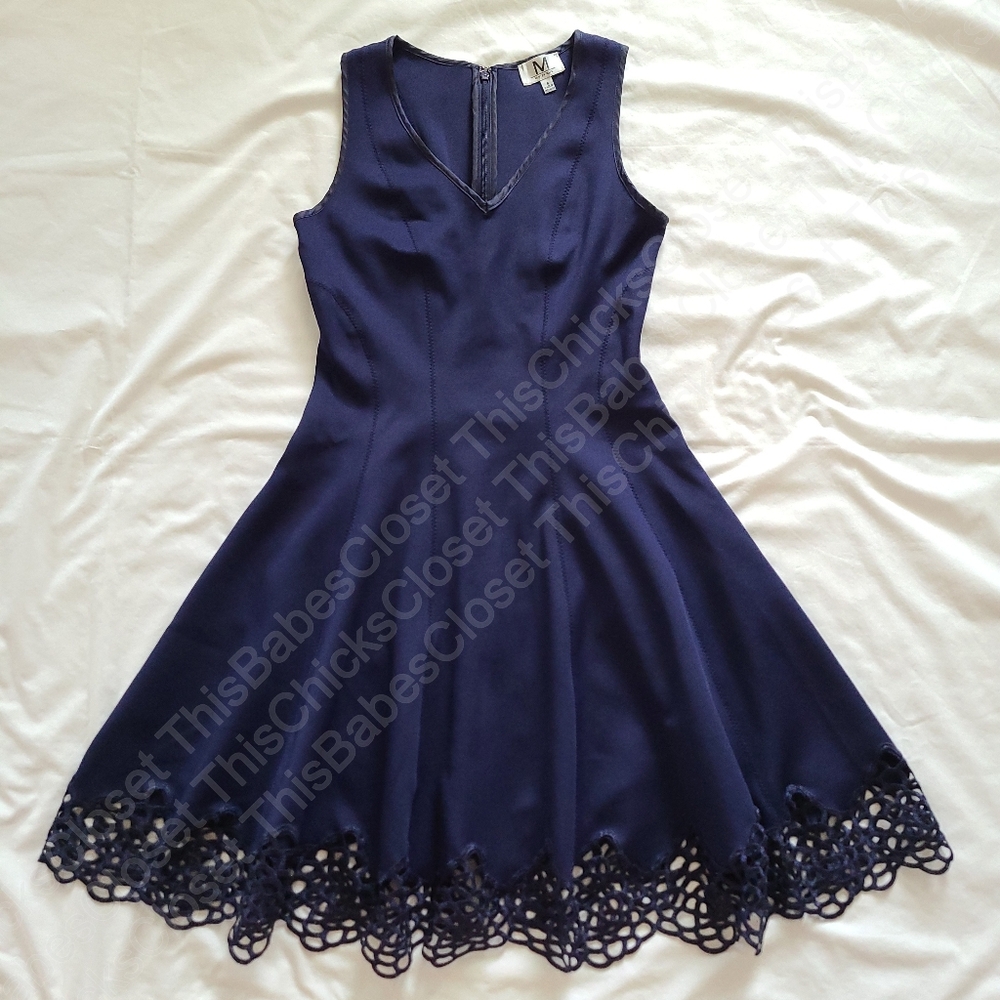 ❤️EUC M by Maia Navy Blue A-Line Sleeveless Embroidered Hem Panel Scuba Dress, 6